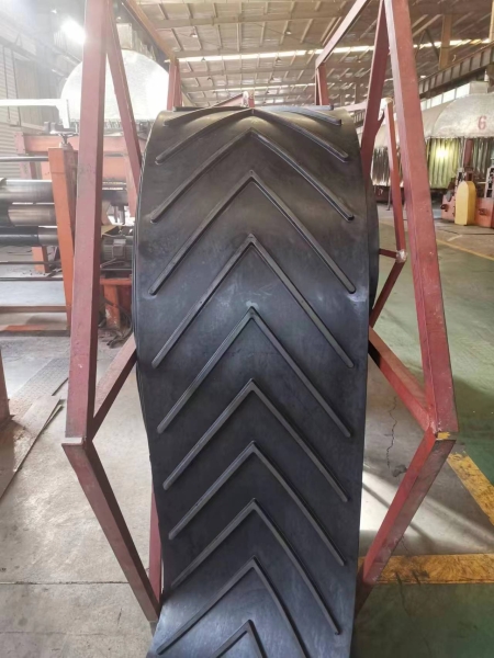 <b>花紋輸送帶的專(zhuān)業(yè)生產(chǎn)商~隆源橡膠</b>