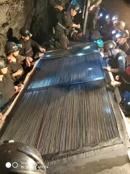 <b>隆源通達煤礦井下用鋼絲繩芯輸送帶接頭工藝</b>